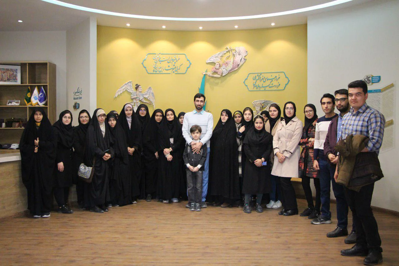 دوره چرا دین‌دار بمانیم